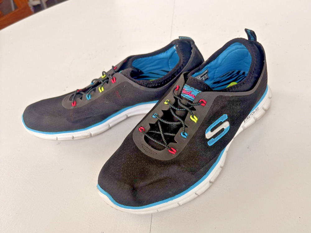 Skechers Stretch-Fit Air-Cooled Memory Foam Sneaker Shoes Womens 11 Black Neon